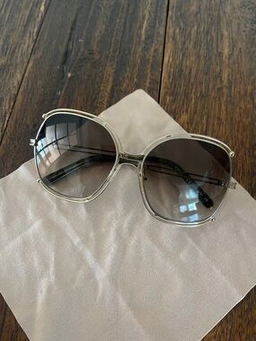 Chloe Oversized Sunglasses - Gold Frame with Brown Gradient Lenses